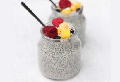 Pouding protéiné de chia au Zambroza et aux fruits